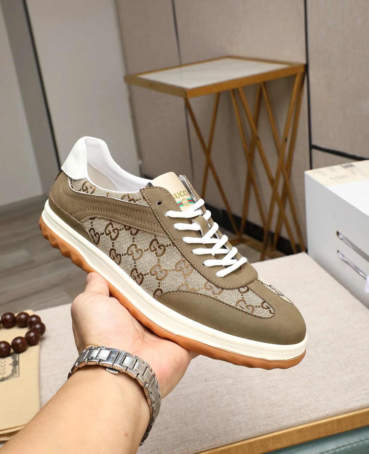 Men's shoes 💰400 GUCCI🔍The latest model is on sale at the same time at the counter. Original calfskin imported from Italy, genuine leather lining, (high-end, extravagance, and class) exquisite workmanship, sole: original sole provided by the original factory, ⚠exclusive double-layer movable molded sole super comfortable⚠, real shot 🎬The real thing is better🔍🔍"High quality·Follow the item" Code number 38-44